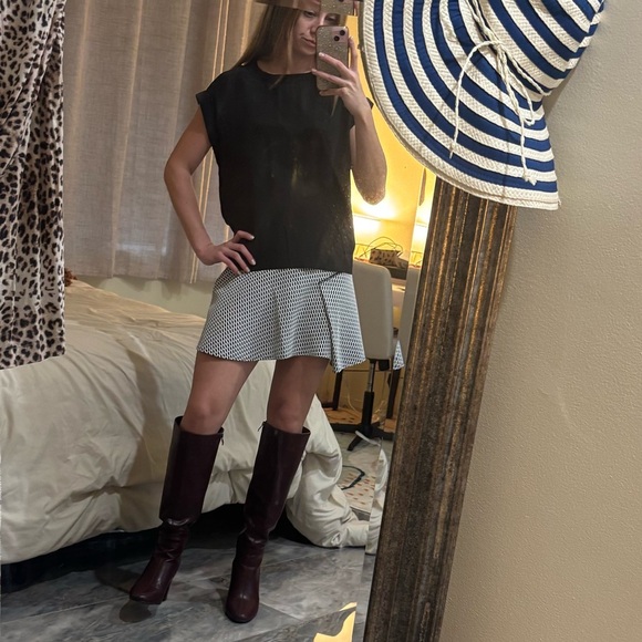 FRAME 100% Silk Black Top - Size XS - Picture 13 of 14